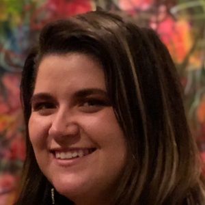 Meet your Posher, Adriana